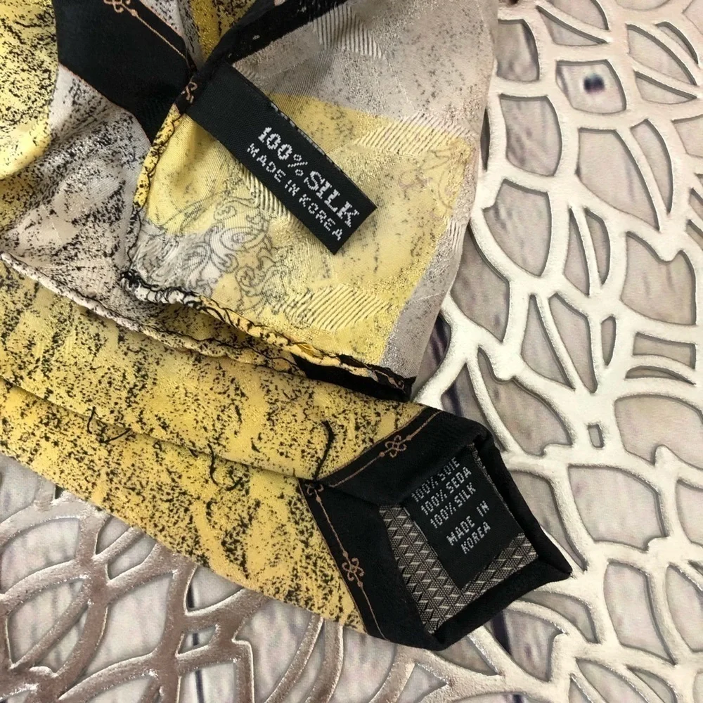 #99 Silk Yellow Black White Tie and Pocket Square Set